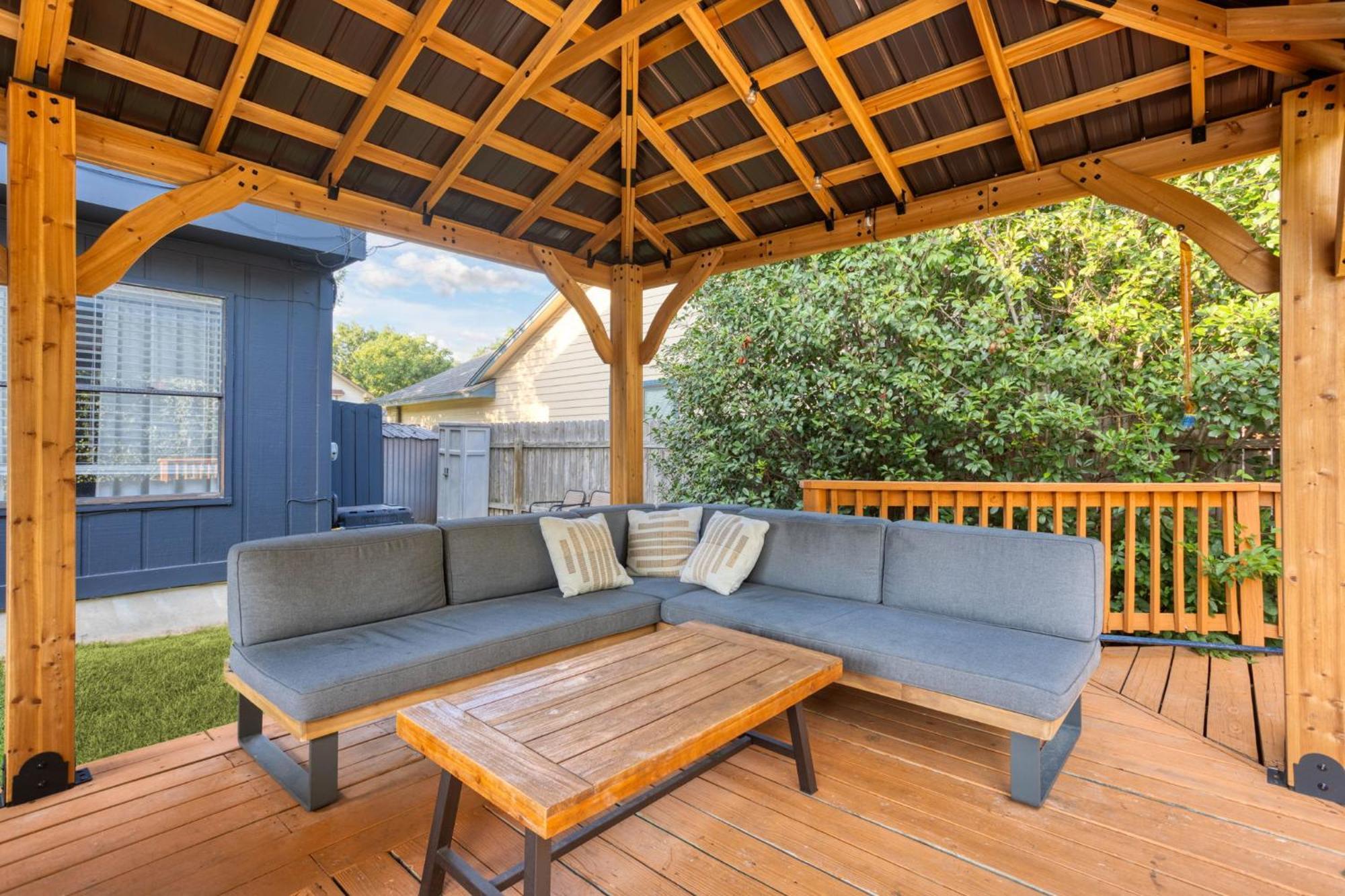 Timeless-Texas-Inn - Heated Pool Oasis & Lux Vibe Round Rock Exterior photo